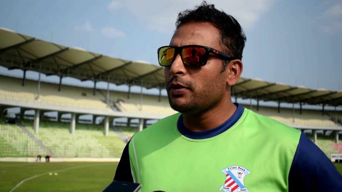 চট্টগ্রামের হেডকোচ তুষার ইমরান 