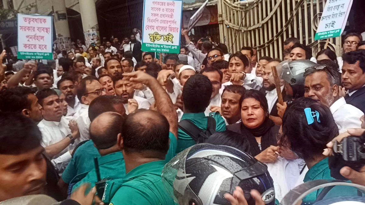 দুই এডিসিসহ ৯ জনের বিরুদ্ধে মামলার আবেদন খারিজ