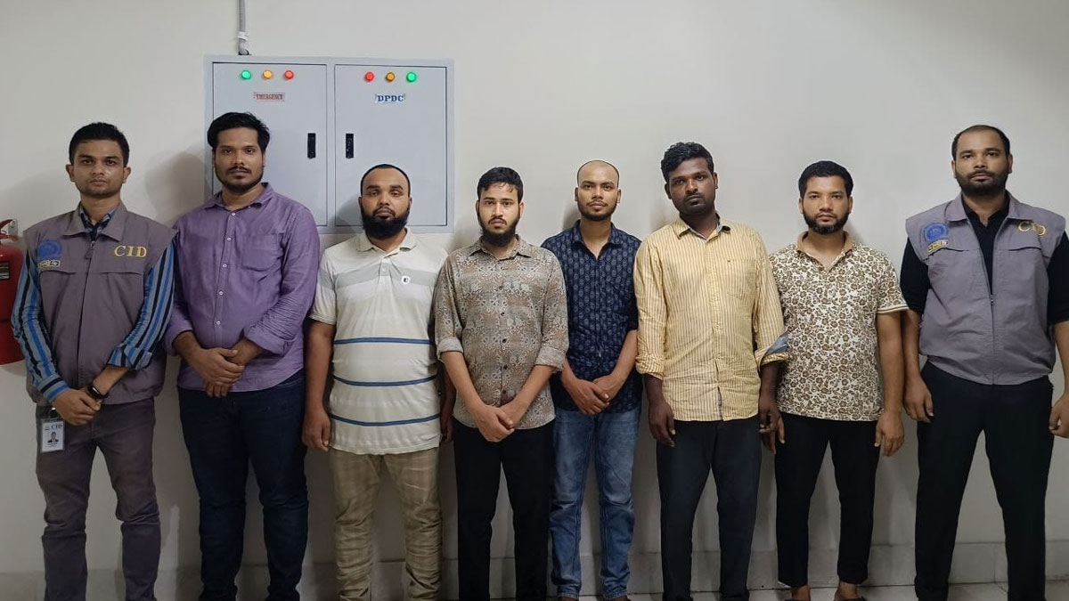 অনলাইন জুয়ার সঙ্গে জড়িত ৬ জন গ্রেপ্তার