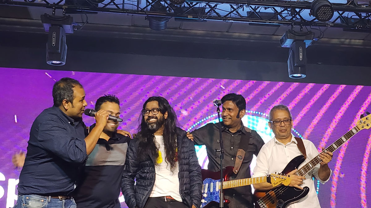 কানাডায় ‘মিক্সটেপ’র বাংলা কনসার্ট অনুষ্ঠিত