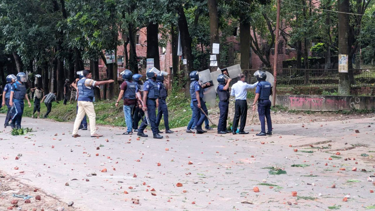 ফের সংঘর্ষে জড়াল চবি ছাত্রলীগ