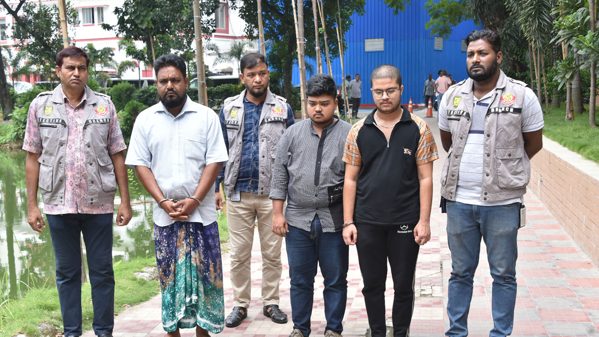 প্রতারণার উদ্দেশে লিঙ্গ পরিবর্তন, যোগাযোগে ব্যবহার অন্যের সিম