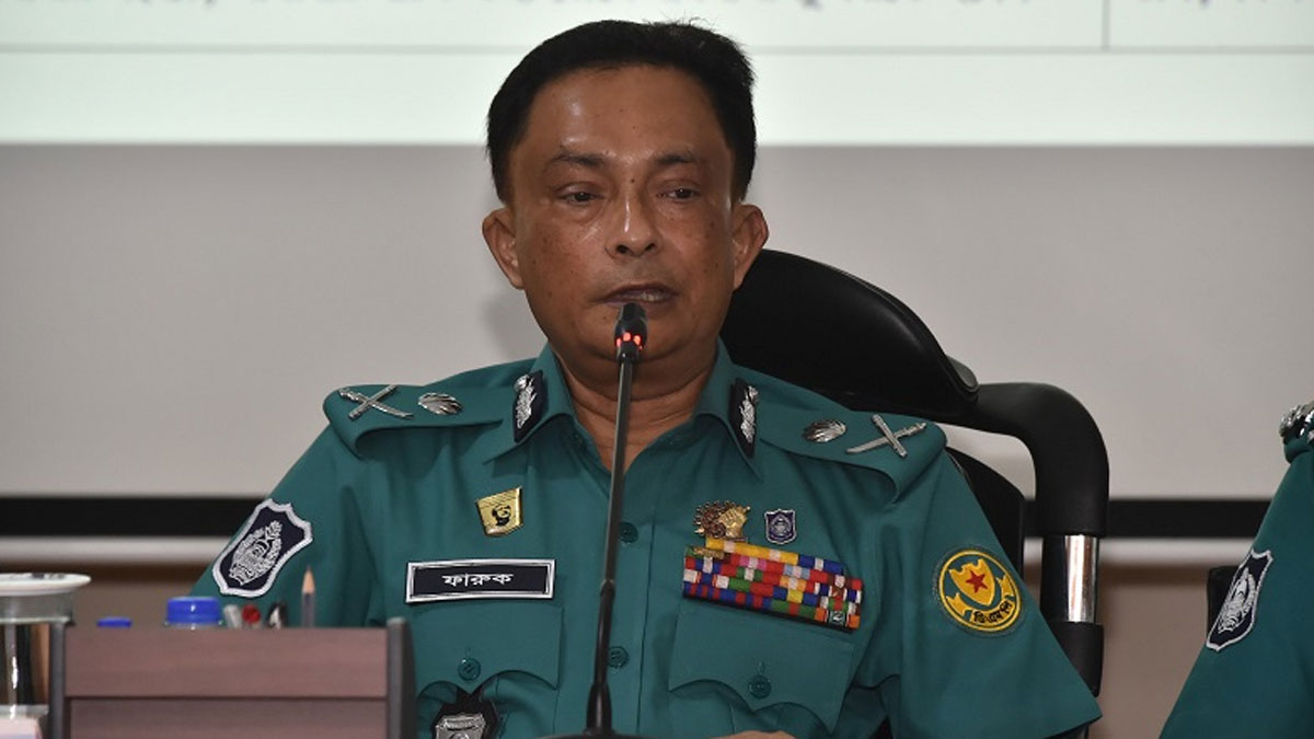আইনশৃঙ্খলা রক্ষায় পেশাদারিত্বের সঙ্গে দায়িত্ব পালন করতে হবে