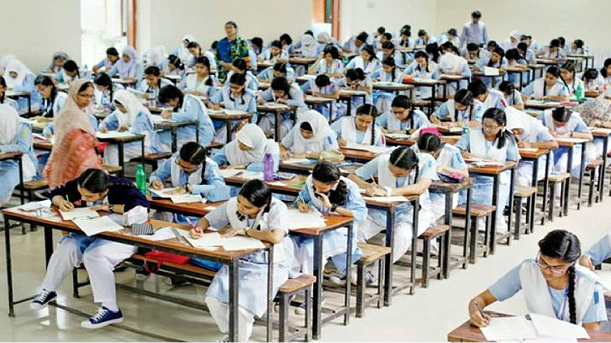 মঙ্গলবার অনুপস্থিত ৮৫০২ শিক্ষার্থী, বহিষ্কার ৪