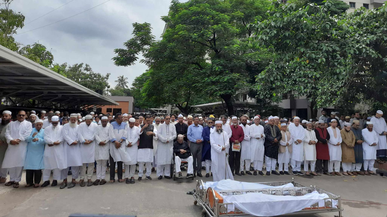 ন্যাম ভবন প্রাঙ্গণে দুই এমপির প্রথম জানাজা অনুষ্ঠিত