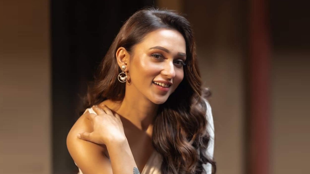 প্রেমিককে দেখতে চান মিমি