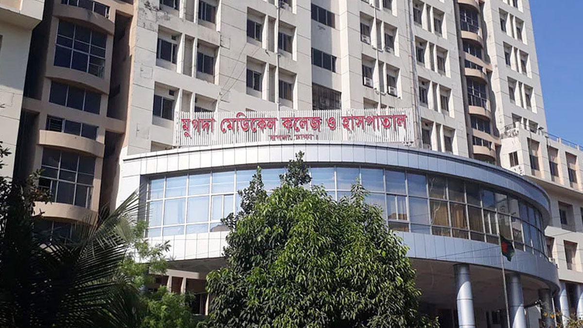 ভালোবেসে বিয়ে করে সংসার করা হলো না মিথিলার