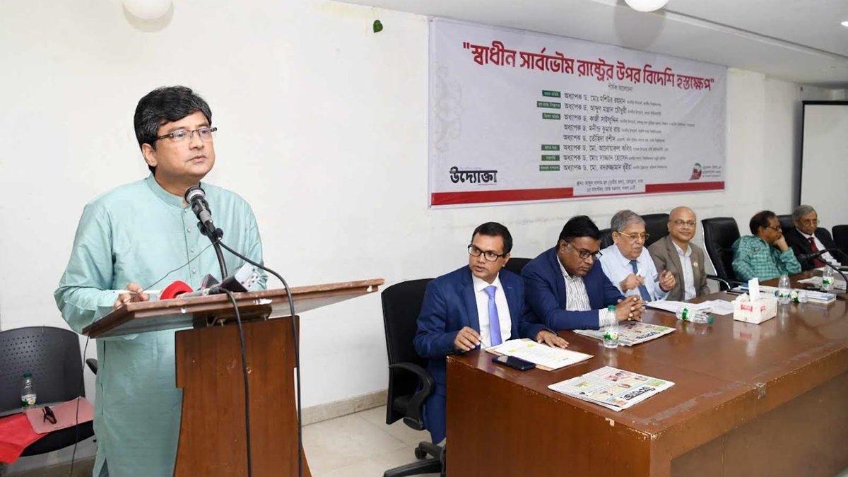 বাংলাদেশে অযাচিত হস্তক্ষেপ বন্ধের আহ্বান মশিউর রহমানের