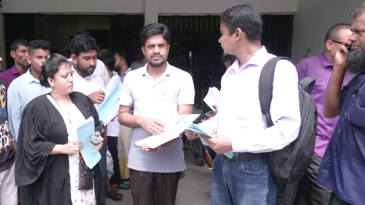 বাবা-মায়ের যত্ন নেওয়ার শর্তে ২০ শিশুকে মুক্তি দিলেন আদালত