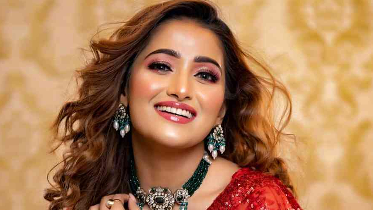 মধুচন্দ্রিমায় কোথায় গেলেন সুদীপ্তা?