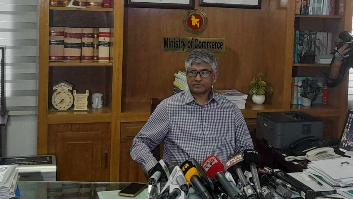 বাজার স্থিতিশীল রাখতে প্রয়োজনে আরও ডিম আমদানি করা হবে