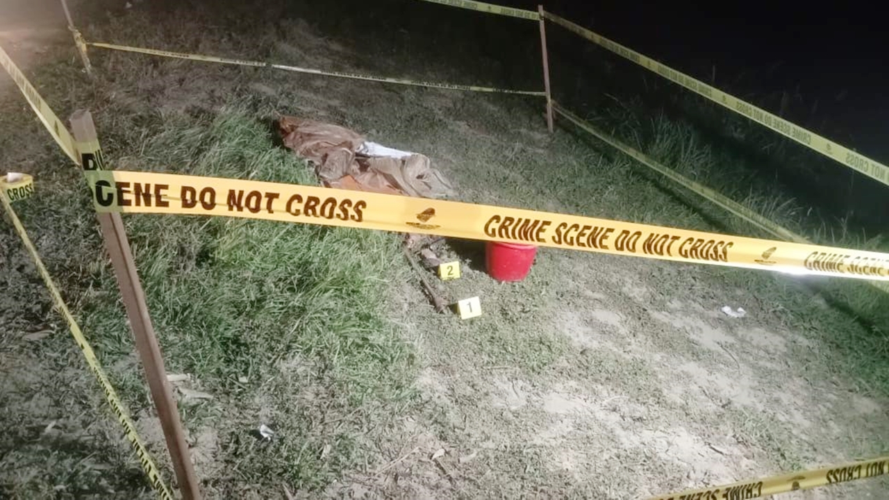 মাটি খননের সময় বেরিয়ে এলো রাইফেল-মাইন-মর্টারশেল