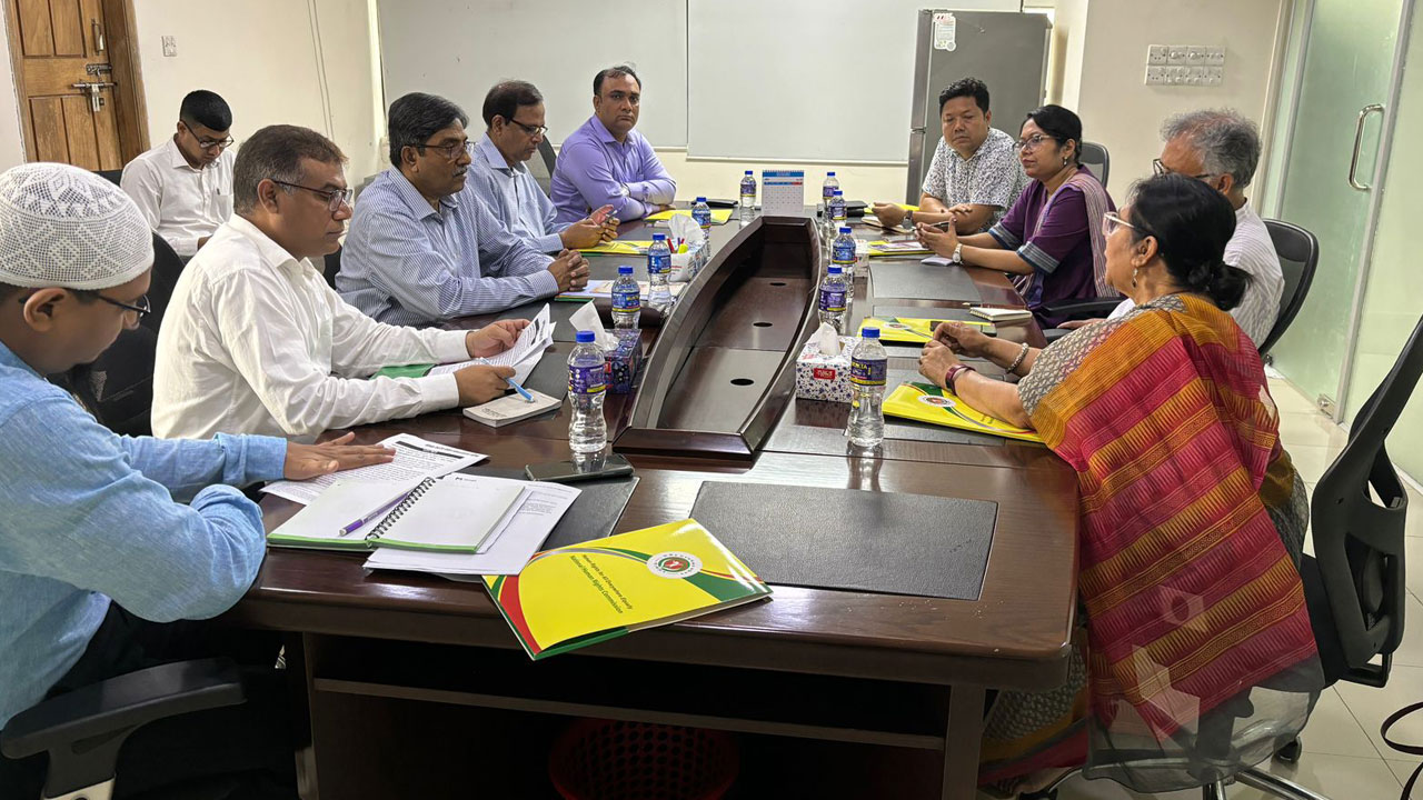 মানবাধিকার কমিশনের সাথে এইচআরএফবির বৈঠক