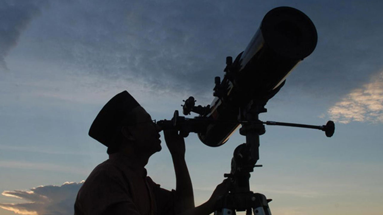 সন্ধ্যায় বসছে চাঁদ দেখা কমিটি, কারো চোখে পড়লে ফোন করার আহ্বান