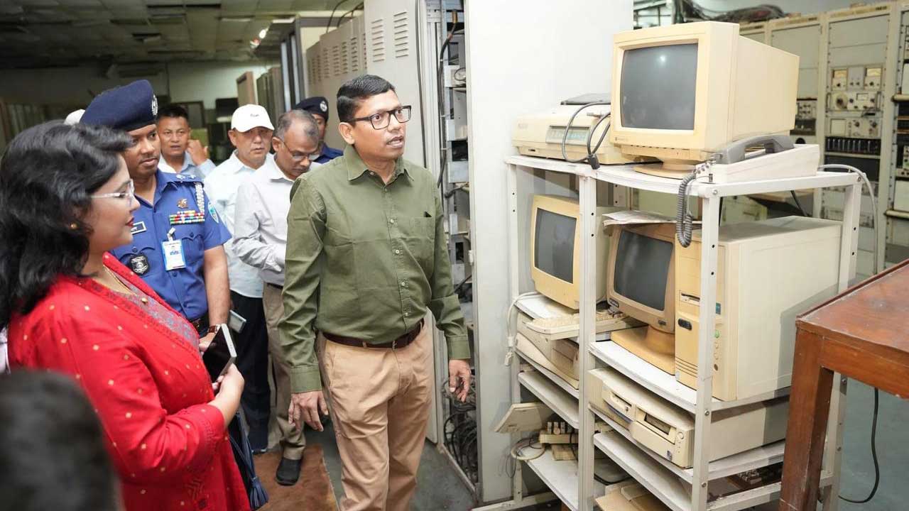 ভূ-উপগ্রহ কেন্দ্র স্থাপন বঙ্গবন্ধুর দূরদর্শী নেতৃত্বের উদাহরণ