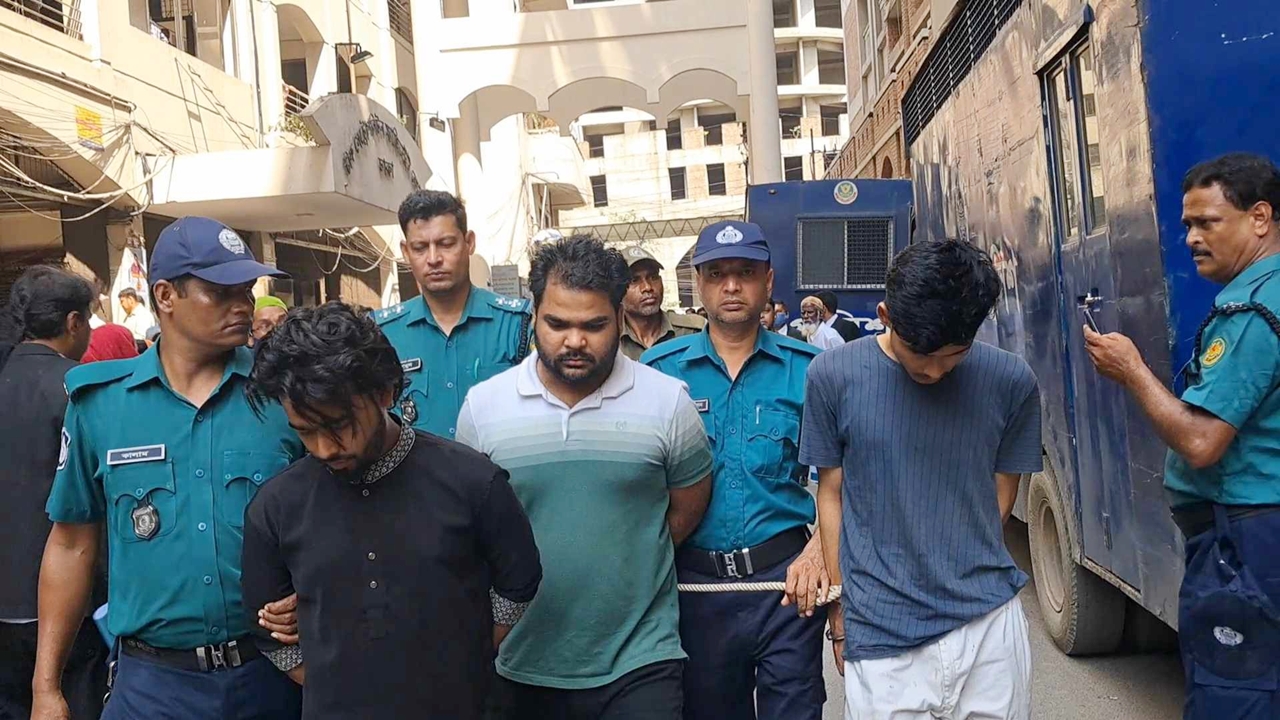 শেকলে বেঁধে তরুণী ধর্ষণ : চার আসামি ফের রিমান্ডে