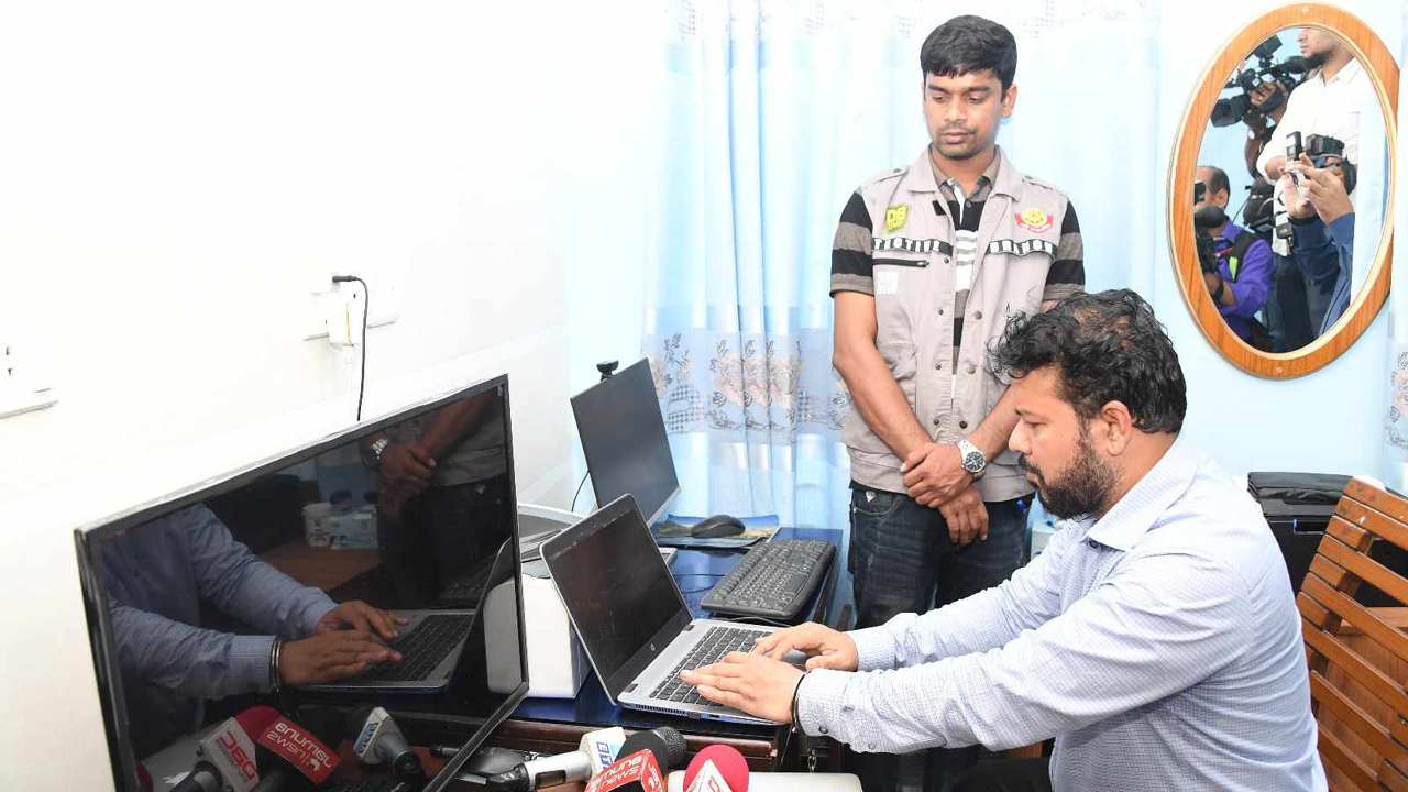 পাঁচ হাজার সার্টিফিকেট বিক্রি, ঘরে বসেই কারিগরির ওয়েবসাইটে আপলোড