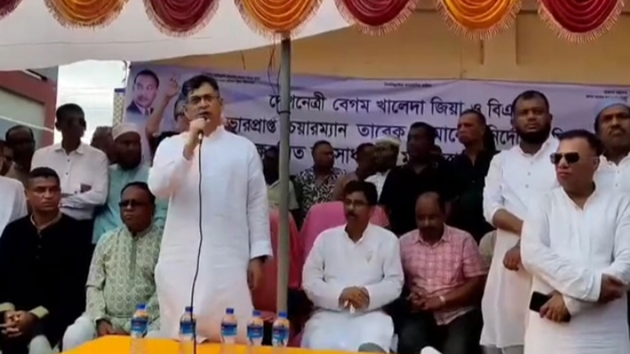 শেখ হাসিনা ছিলেন ভারতের তাঁবেদার : সালাউদ্দিন আহমেদ