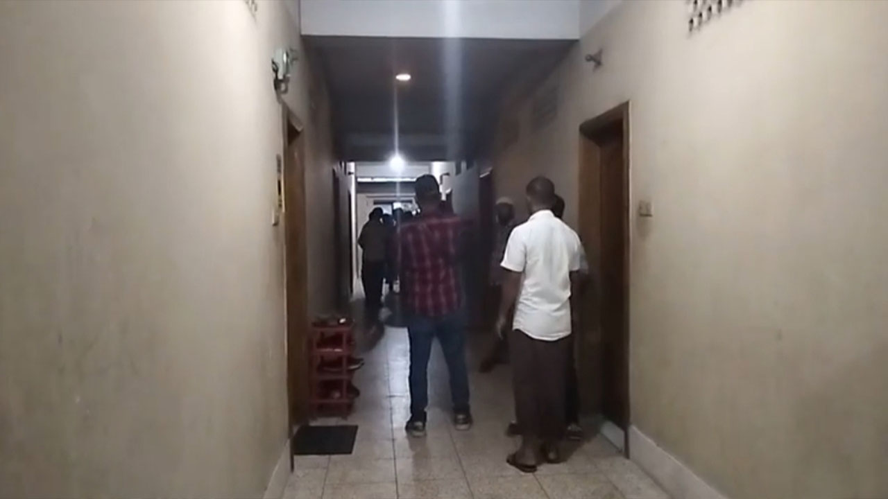 যুবককে হত্যার পর হোটেলে মরদেহ ফেলে পালালেন সঙ্গী