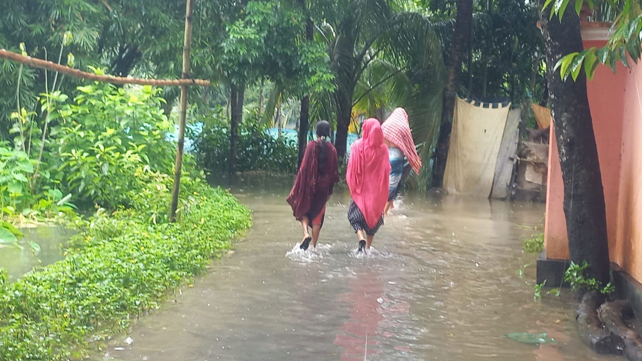 চাঁদপুরের শাহরাস্তিতে ৬০ হাজার মানুষ পানিবন্দি