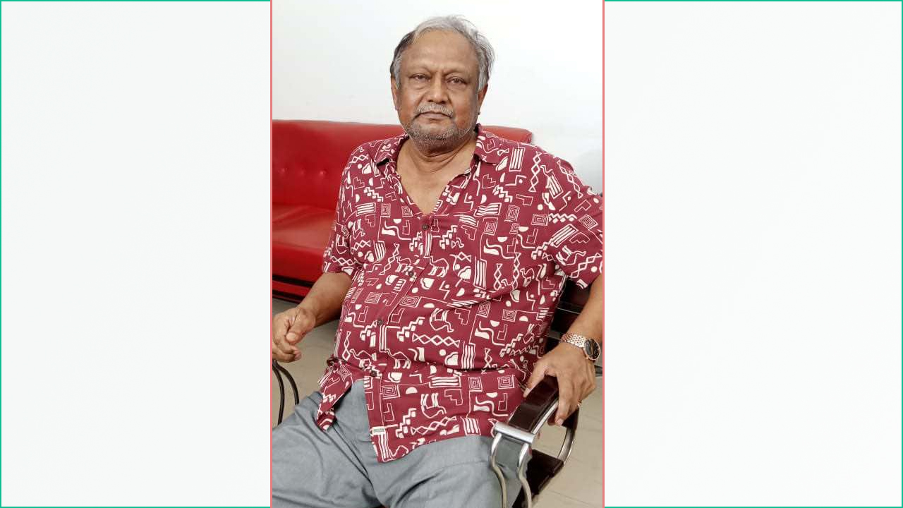 টিপু মুনশি ডিবি কার্যালয়ে