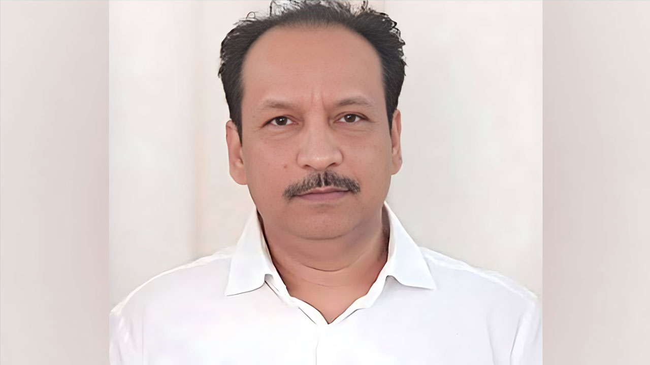 ‘পারিবারিক সমস্যা’ দেখিয়ে অব্যাহতি চাইলেন স্বাস্থ্য শিক্ষার ডিজি