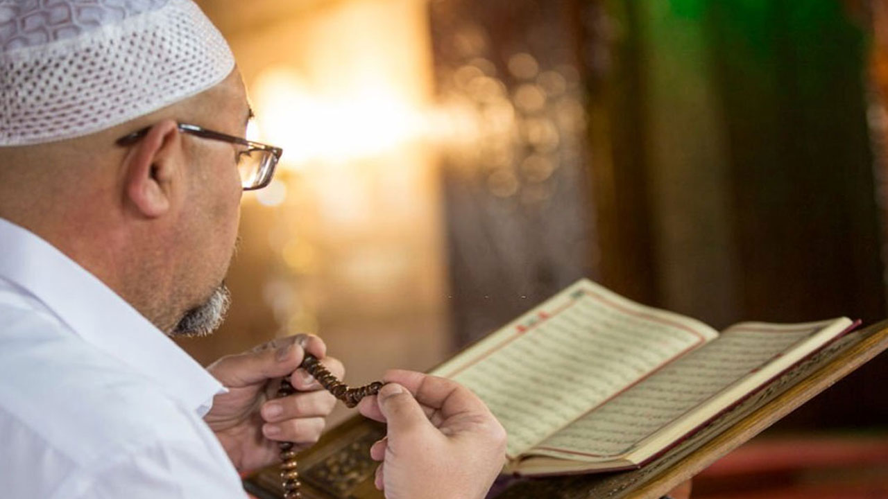 সূরা তারিকের বাংলা উচ্চারণ ও অর্থ 