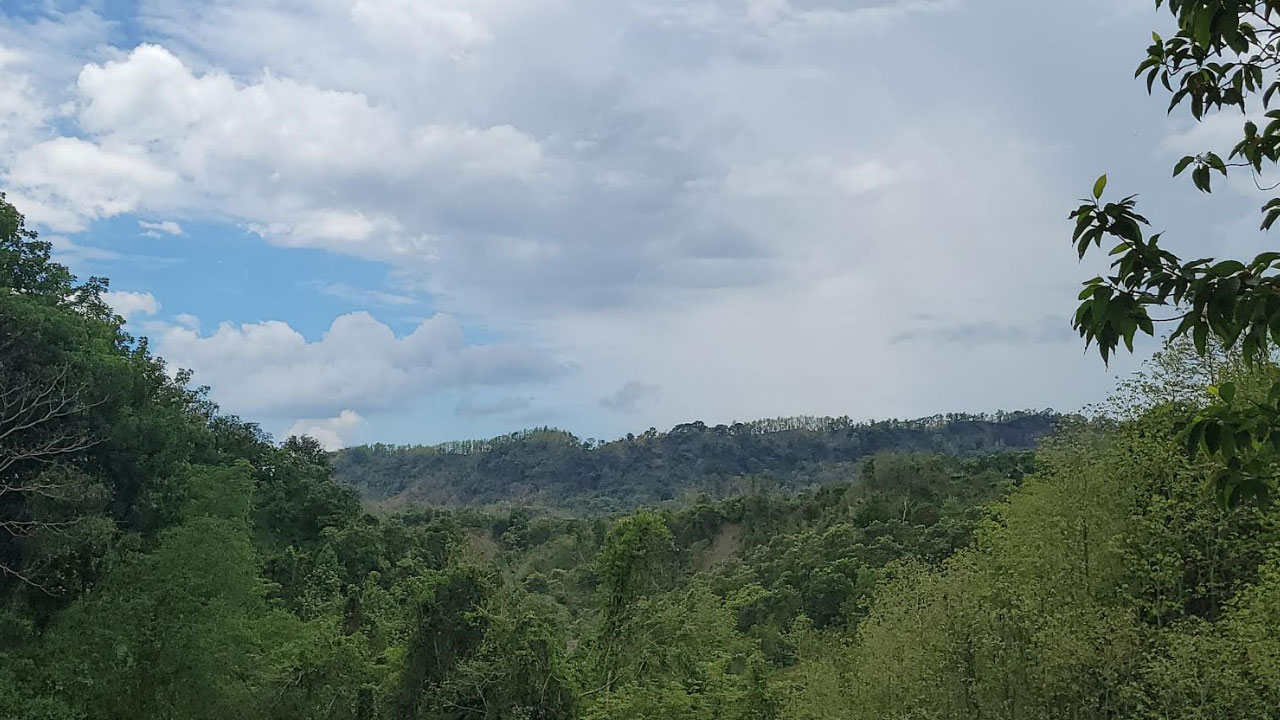 পাহাড়ে শীতের আগমন, নেই আশানুরূপ পর্যটক