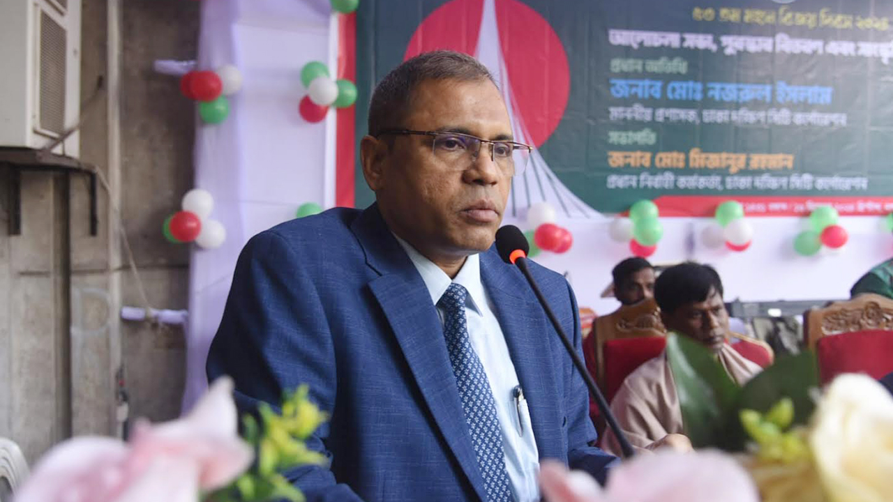 হয়রানি ছাড়া দ্রুত সময়ে সেবা প্রদানের নির্দেশ ডিএসসিসি প্রশাসকের