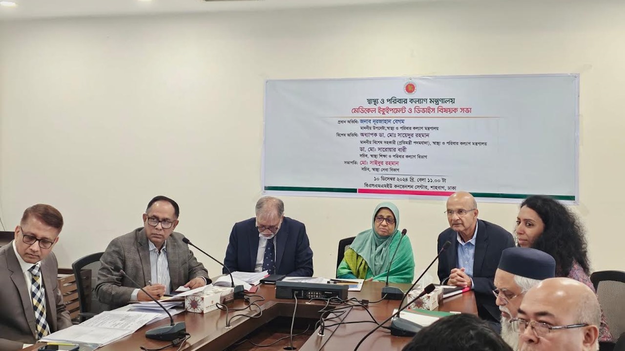 শুধু হাসপাতাল বানিয়ে রোগীর চাপ কমানো সম্ভব নয় : ড. ওমর ইশরাক