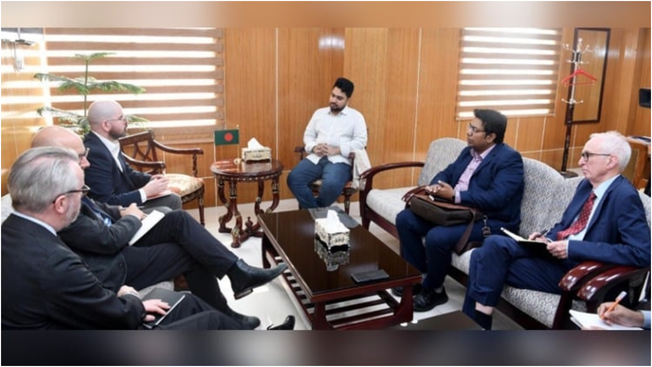 ‘রাজনৈতিক দলগুলো অন্তর্বর্তী সরকারকে ব্যর্থ প্রমাণের চেষ্টা করছে’