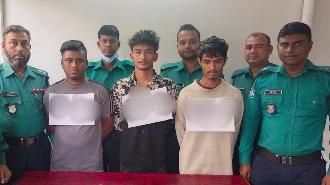 জুয়া খেলায় বাধা, মালিককে মেরে মাটিতে পুঁতে ঢালাই করে ফেলেন তারা