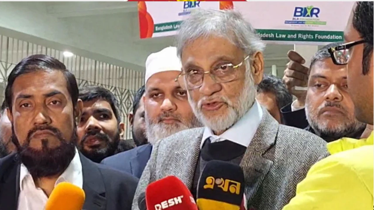 ১১ বছর পর ফিরলেন ব্যারিস্টার রাজ্জাক, বললেন জাতীয় ঐক্য প্রয়োজন