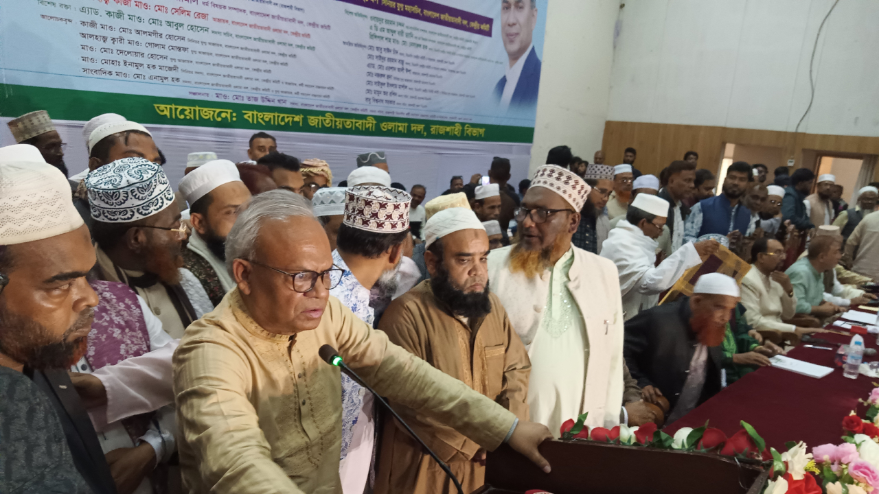 অন্তর্বর্তী সরকার অন্য এজেন্ডা নিয়ে কাজ করলে মানুষ মেনে নেবে না