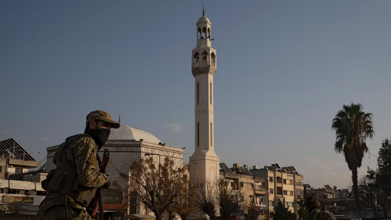 হাজার হাজার মানুষকে মৃত্যুদণ্ড, সিরিয়ায় সাবেক বিচারপতি গ্রেপ্তার
