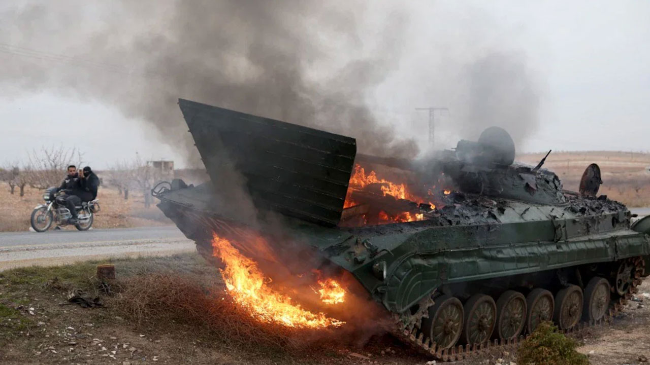 দামেস্ক ঘিরে ফেলেছে সিরিয়ার বিদ্রোহীরা, আসাদের পালানোর খবর