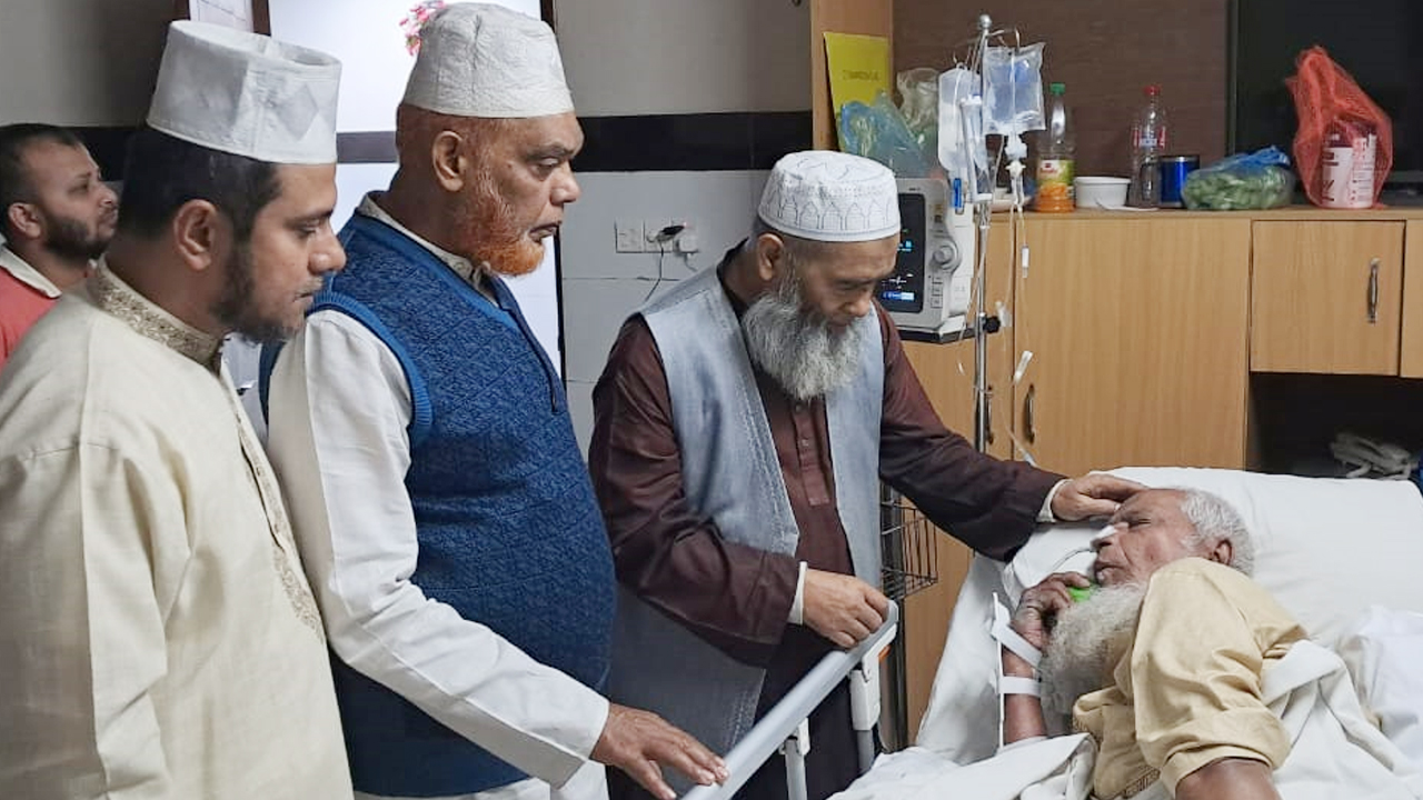 মাওলানা লুৎফর রহমানকে দেখতে হাসপাতালে জামায়াতের ভারপ্রাপ্ত আমির