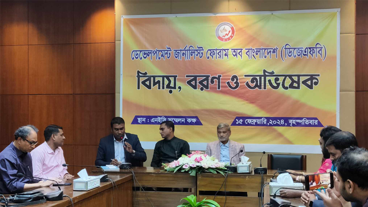 গণতন্ত্র ও উন্নয়নের মধ্যে পার্থক্য নেই: এম এ মান্নান