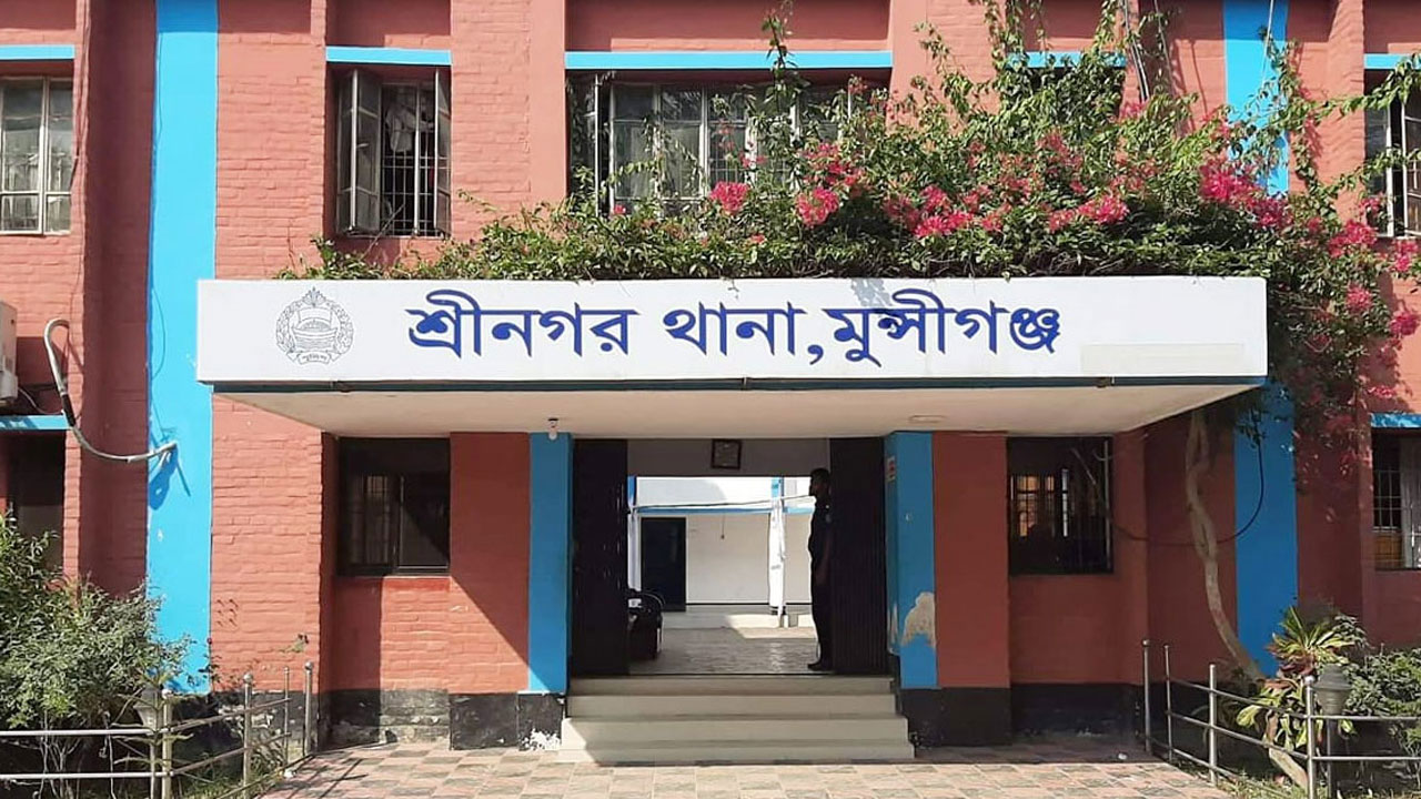 ছাত্রী উত্ত্যক্তের প্রতিবাদ করায় স্কুলছাত্রকে ছুরিকাঘাতে হত্যা