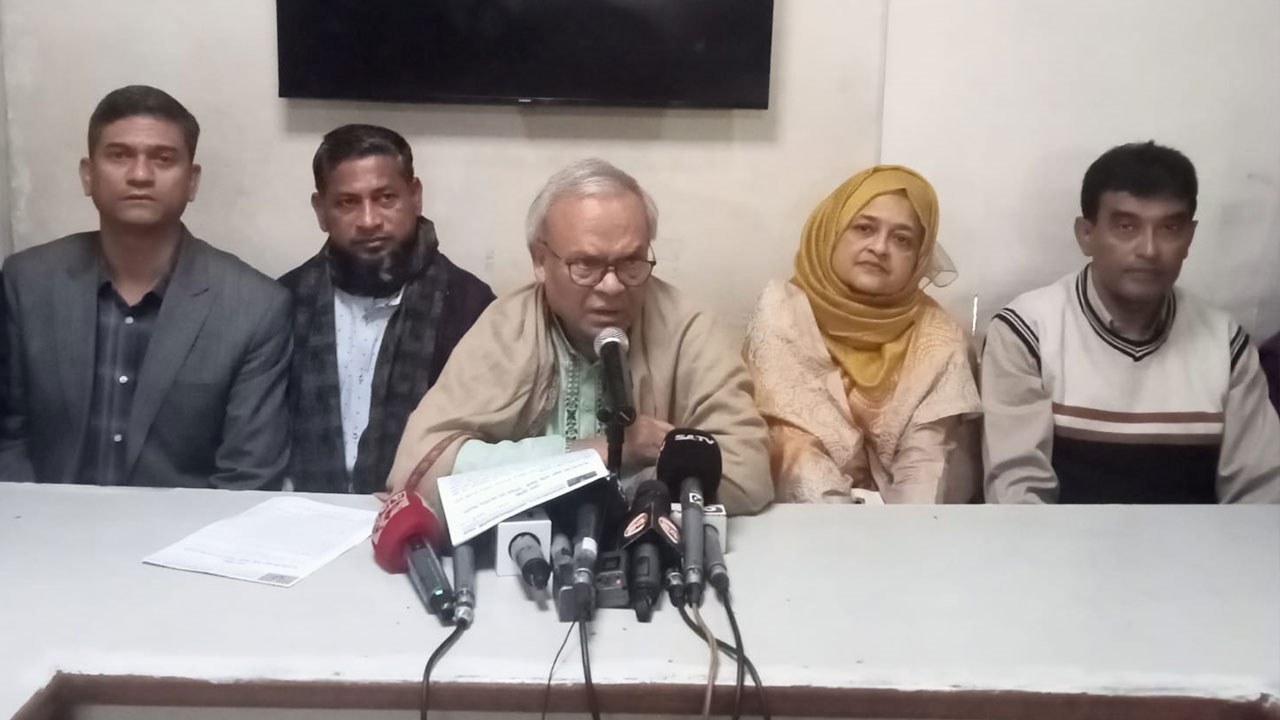 আ.লীগের চিরায়ত ঐতিহ্য দেশের সার্বভৌমত্বকে দুর্বল করা : রিজভী