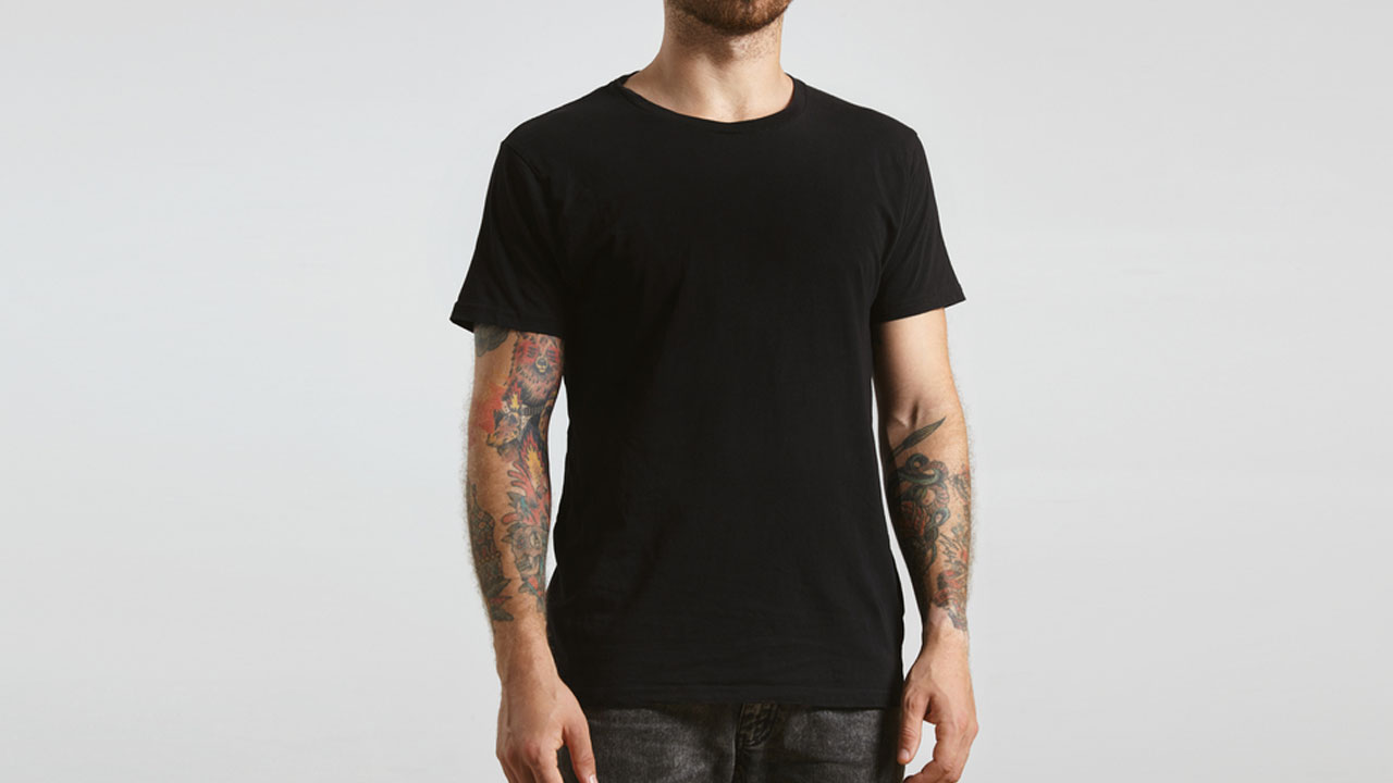 শরীরে ট্যাটু আঁকার পর নামাজ পড়ার বিধান