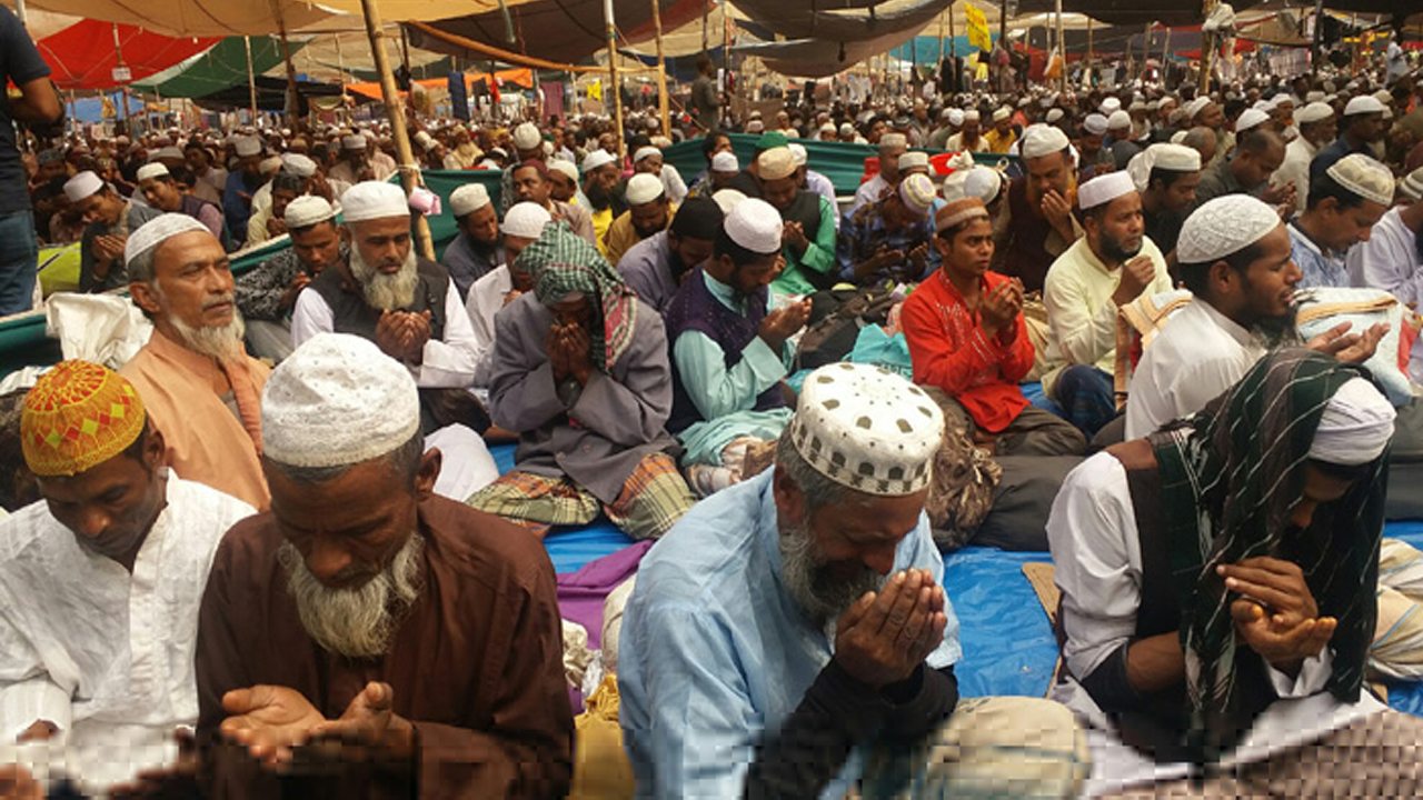 মুসলিম উম্মাহর কল্যাণ কামনায় শেষ হলো ইজতেমার দ্বিতীয় পর্ব