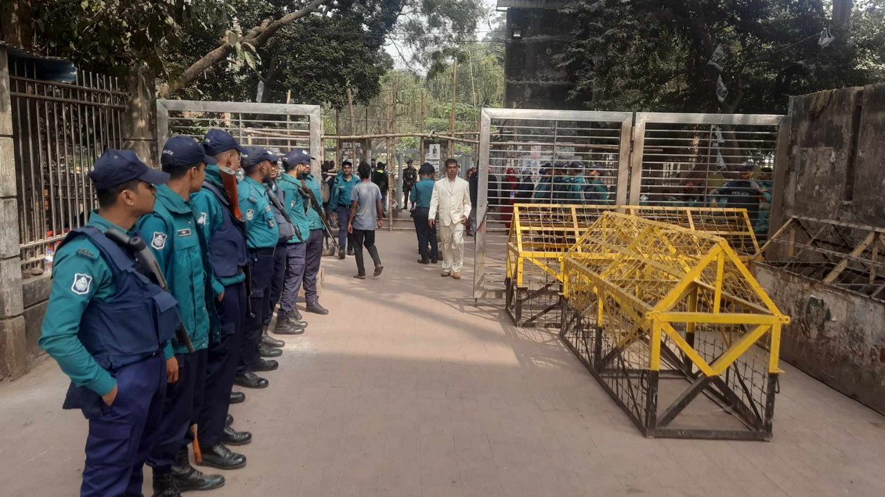 তিন স্তরের নিরাপত্তা বলয়ে সোহরাওয়ার্দী উদ্যান