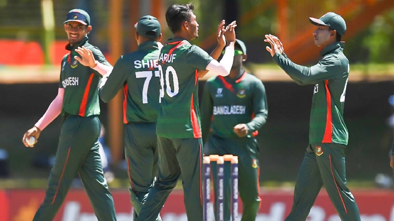 বিশ্বকাপে সহজ প্রতিপক্ষের বিপক্ষে ‘কঠিন লড়াই’ বাংলাদেশের