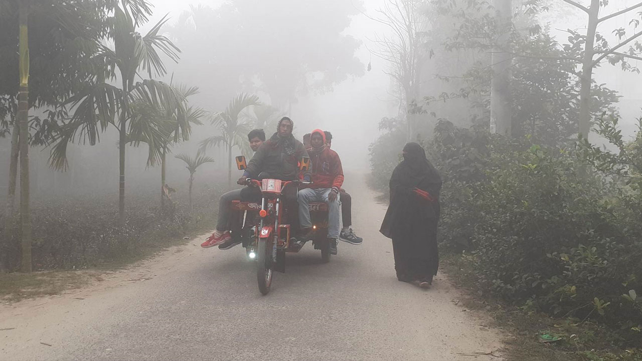 চুয়াডাঙ্গায় আবারও মৃদু শৈত্যপ্রবাহ, ব্যাহত জনজীবন