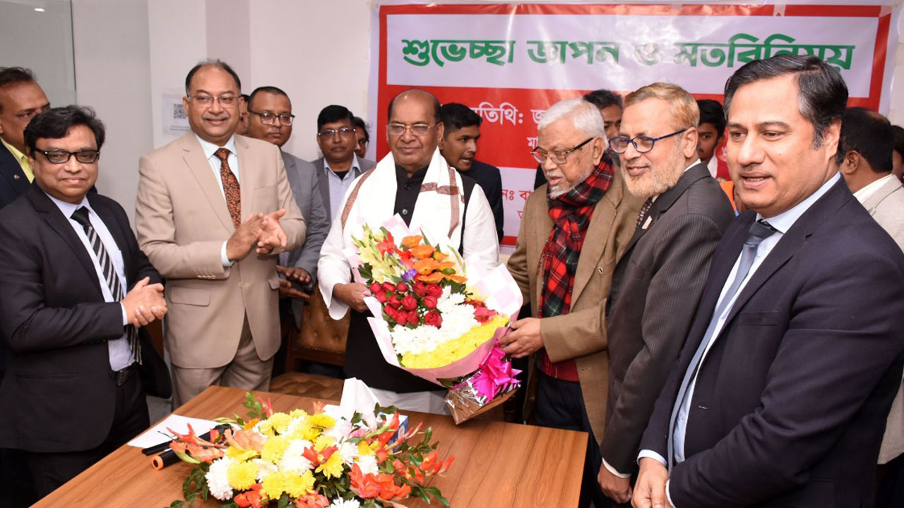 রেড ক্রিসেন্টকে সব ধরনের সহযোগিতার আশ্বাস দুর্যোগ প্রতিমন্ত্রীর