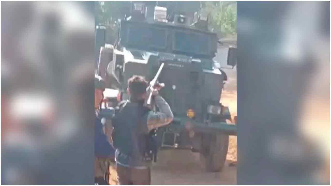 মণিপুরে নতুন করে সহিংসতা, পুলিশের দুই কমান্ডো নিহত