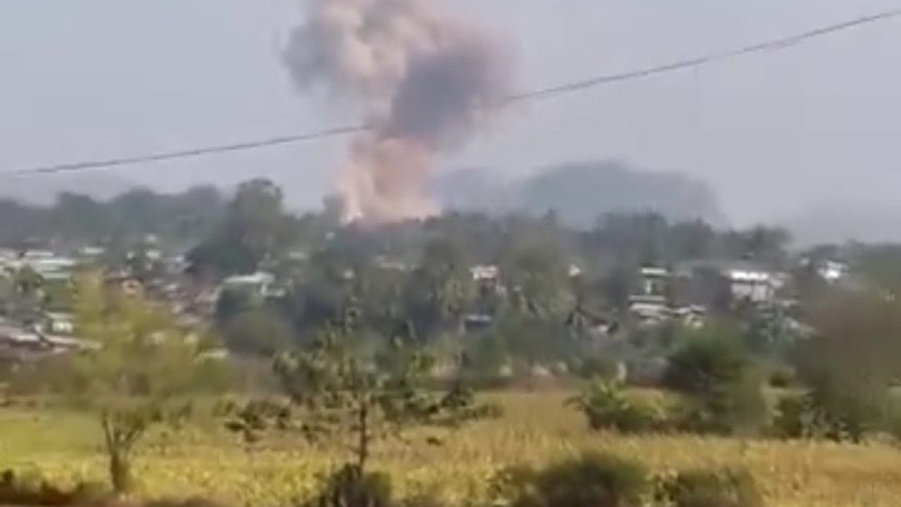 মিয়ানমারে জান্তার হামলায় ১৬ বেসামরিকের মৃত্যু