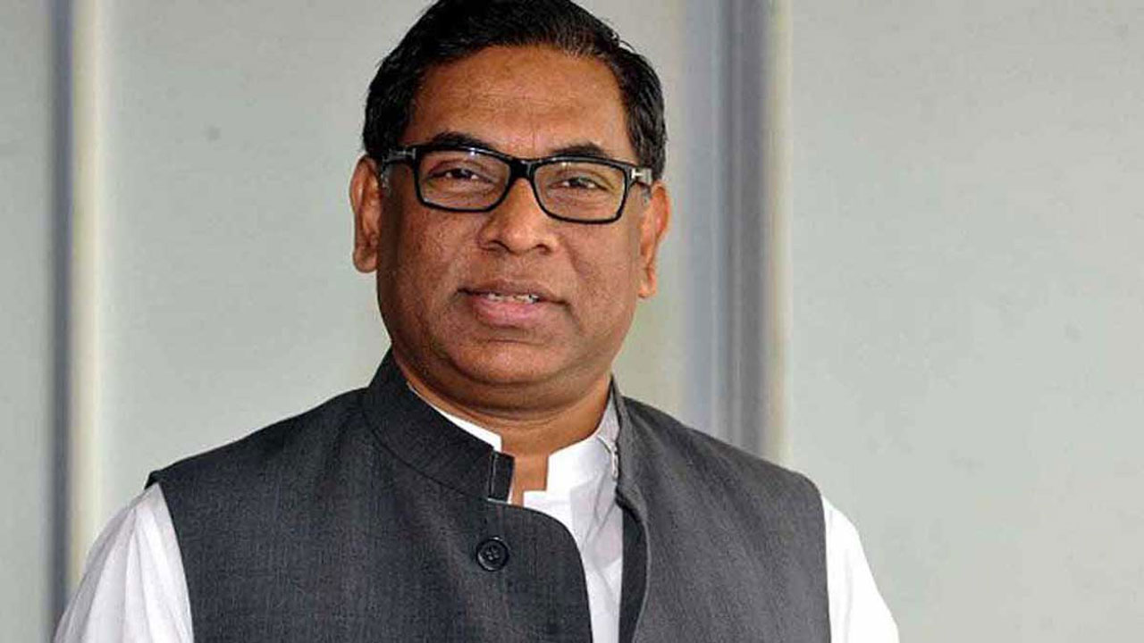 দেশের অর্থনীতি স্থিতিশীল রাখাটাই বড় চ্যালেঞ্জ