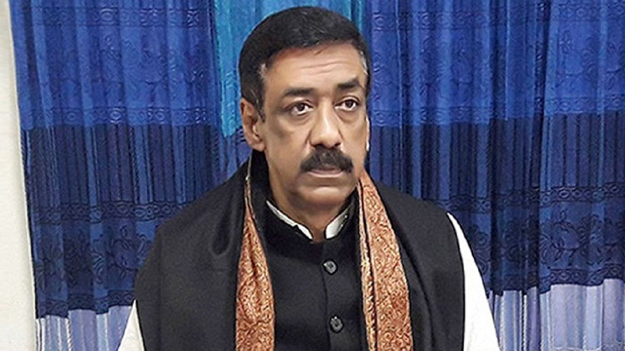 হেসে খেলেই জিতলেন শামীম ওসমান